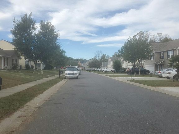 4th image of 1501 Andora Dr