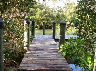 6433 Pine Ave, Sanibel, FL 33957