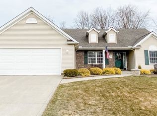 36665 Garretts Cove Dr, Eastlake, OH 44095