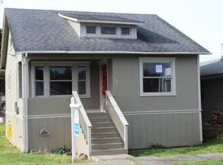 654 6th St, Myrtle Point, OR 97458