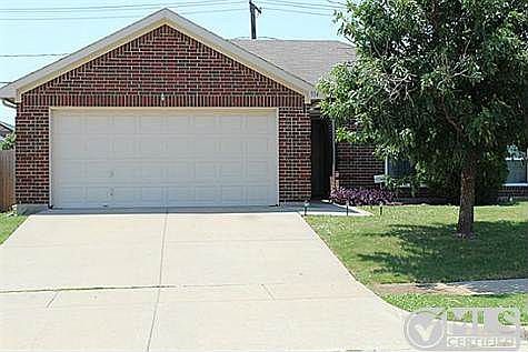 1st image of 914 Shoal Creek Dr