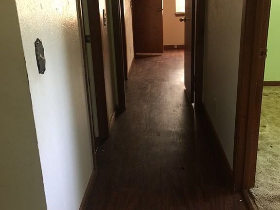 3rd image of 605 E Evans St
