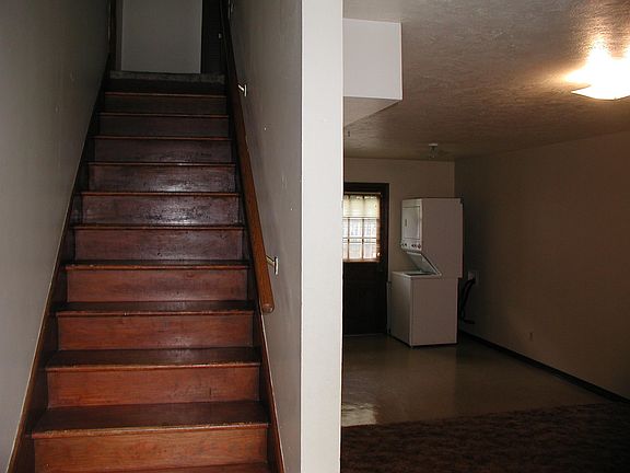 5th image of 523 W 6th Ave