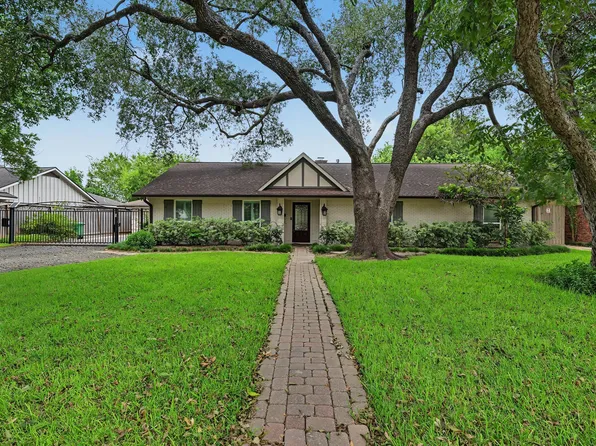 5616 Pine St, Houston, TX 77081