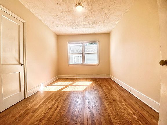 5th image of 118 E Edgewood Dr #Ls
