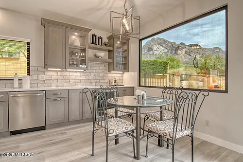 1184 E Camino Diestro Photo 1