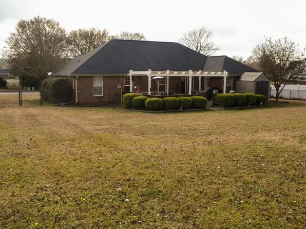 6645 J J Roberts Dr, Sumter, SC 29154