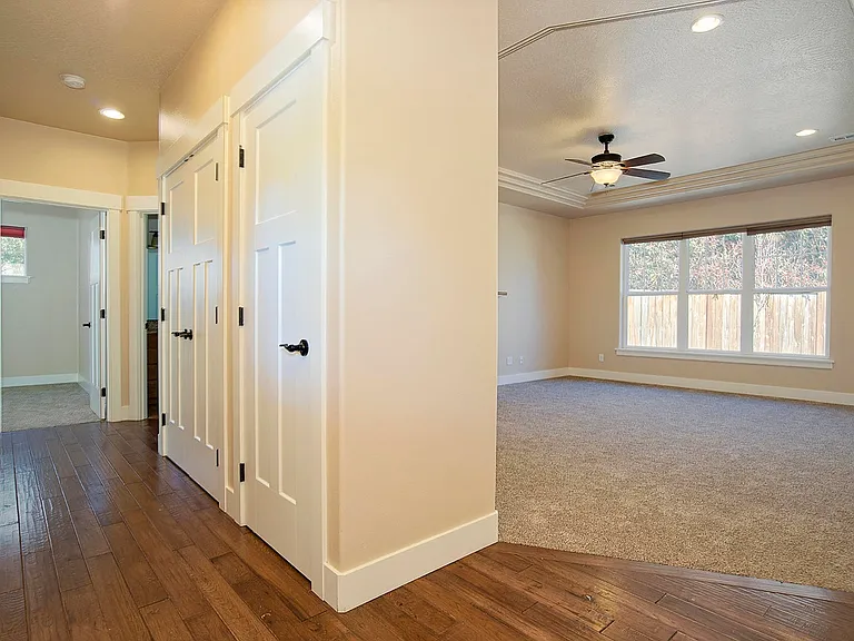 630 Camino Claire St — Photo 6