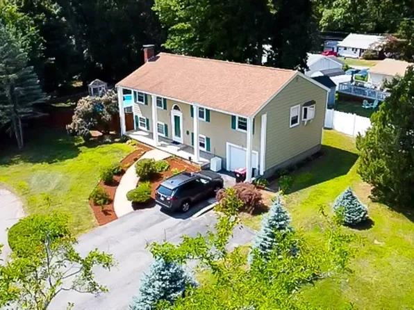 29 Rockland Cir, Brockton, MA 02301