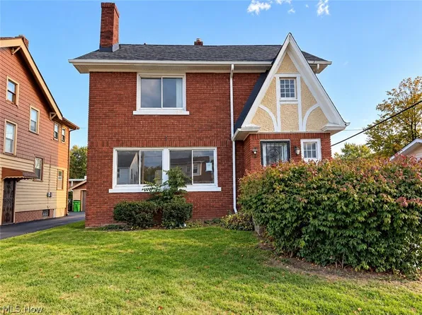 13312 Alvin Ave, Garfield Heights, OH 44105