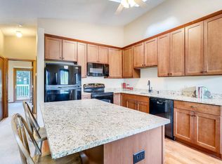 6006 Covington Ter, Minnetonka, MN 55345