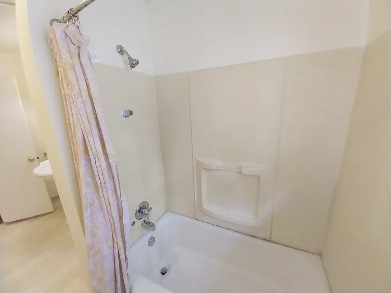 1608 Virginia Ln #1608 — Photo 9