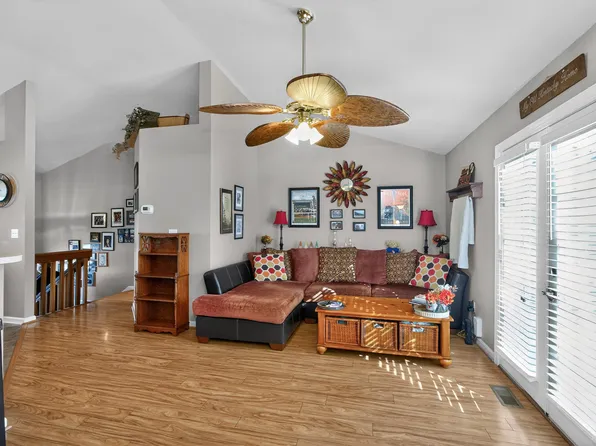 402 Platt Dr, Nicholasville, KY 40356