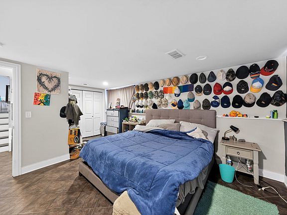 5th image of 16559 Ashland Ave