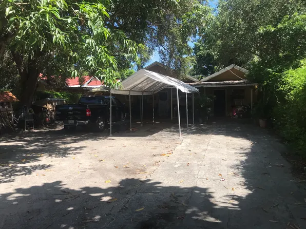 352 NW 41st St, Miami, FL 33127
