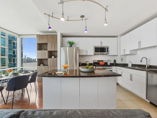 1 Shore Lane image 5 of 25