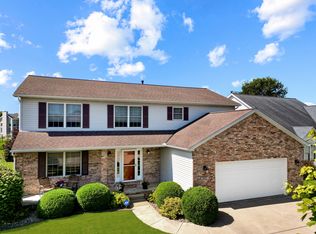 3115 Sable Oaks Rd, Bloomington, IL 61704