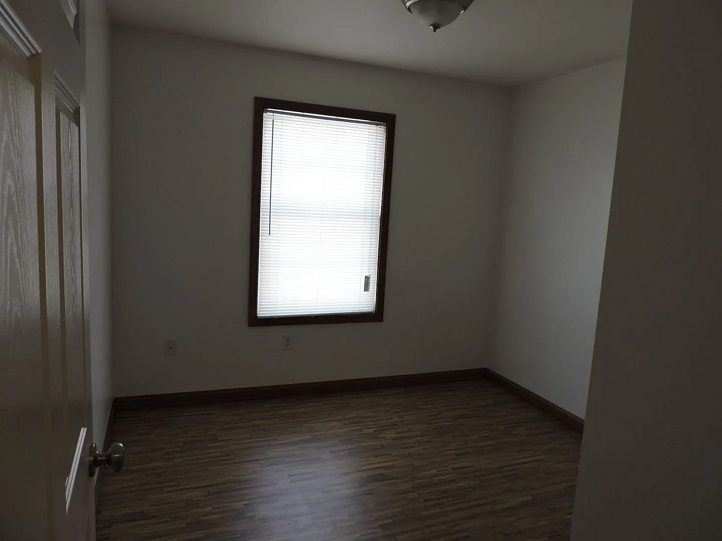 Beautiful Apartments Located 2 Blocks From Penn West Campus — Photo 4