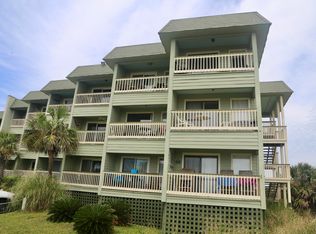 1300 Ocean Blvd, Isle Of Palms, SC 29451