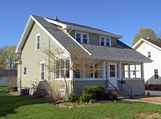 334 E Dodge St, Jefferson, WI 53549