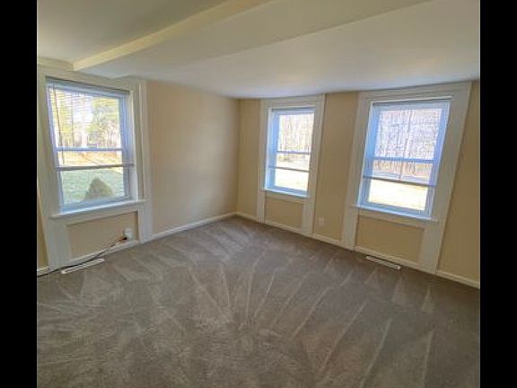4th image of 45 Gifford St APT 2