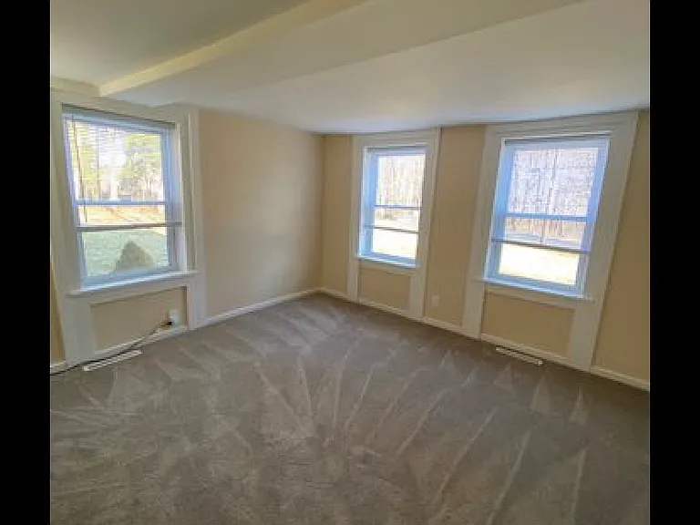 45 Gifford St #2 — Photo 4