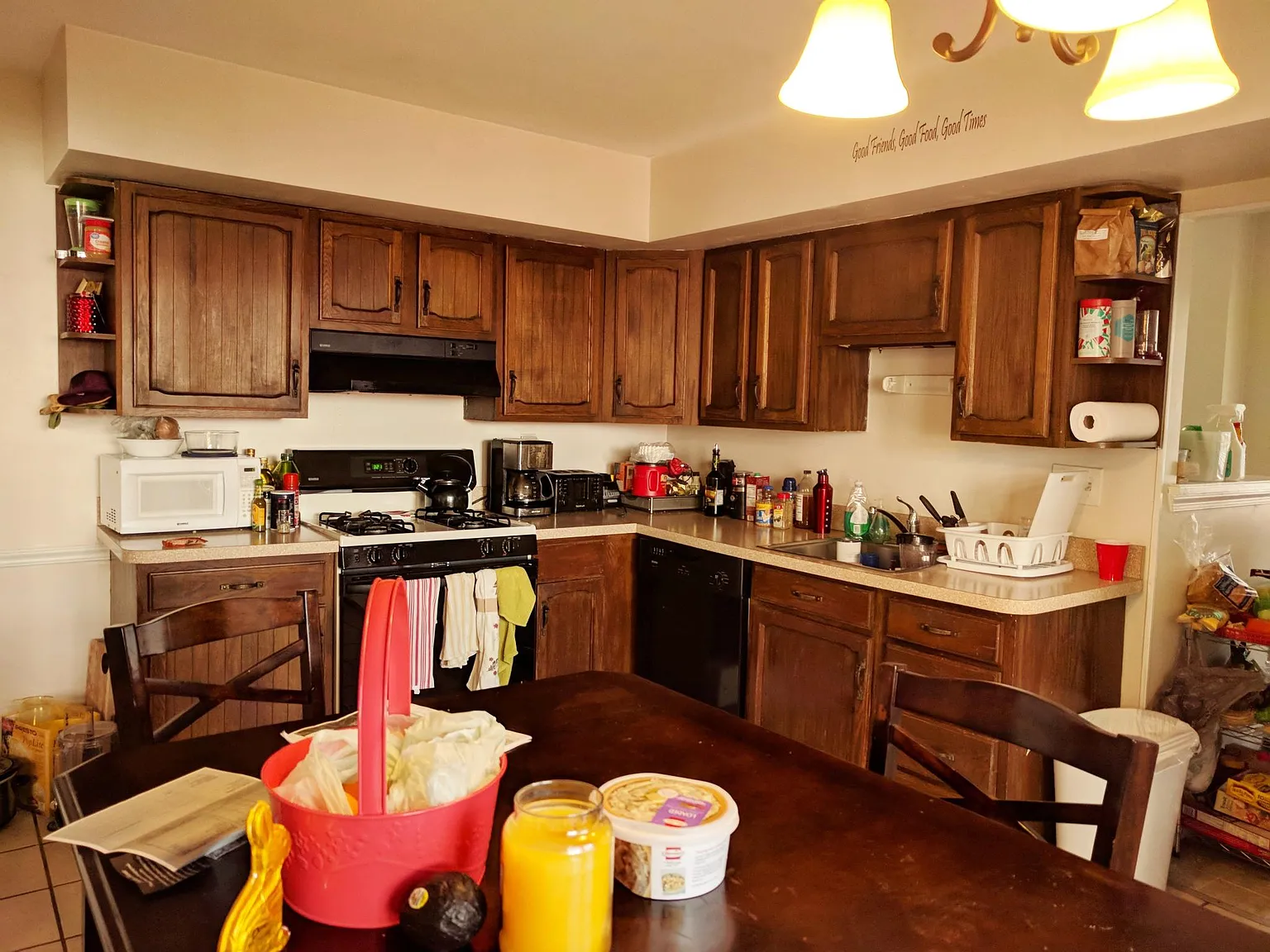 3 bed, 2.5 bath, 1800 sqft, $2,800 — Photo 4