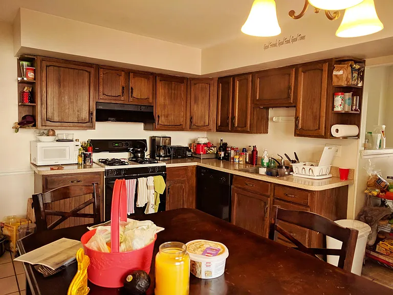 130 Eachus Ave — Photo 4