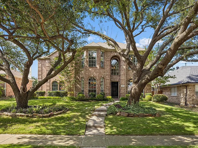 11002 Brandenberg Dr — Photo 1