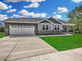 7551 Clark Ct, Merrillville, IN 46410