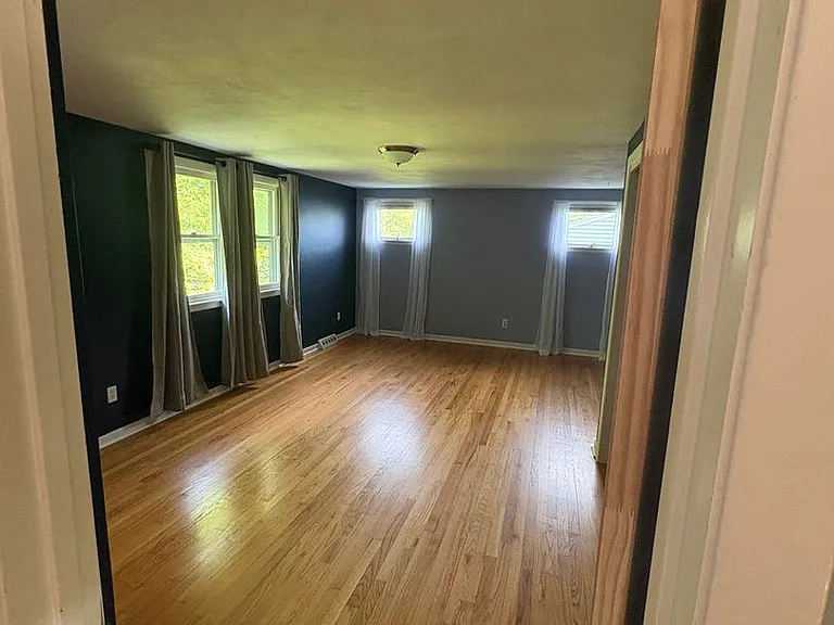 5250 Longridge Rd — Photo 10