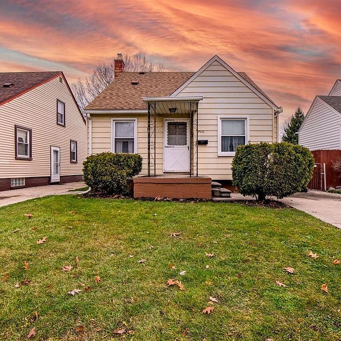 1st image of 15918 Meyer Ave