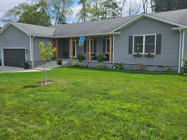 69 Sullivan Dr, Elkins, WV 26241