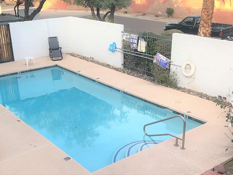 3652 Pool