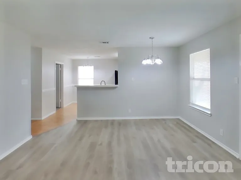 7306 Autumn Brk — Photo 4