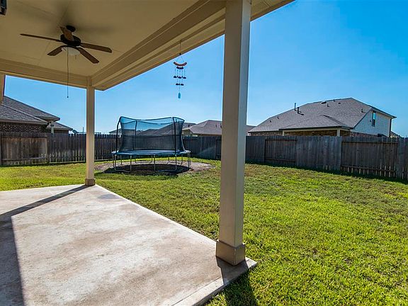 3rd image of 18215 Russett Green Dr