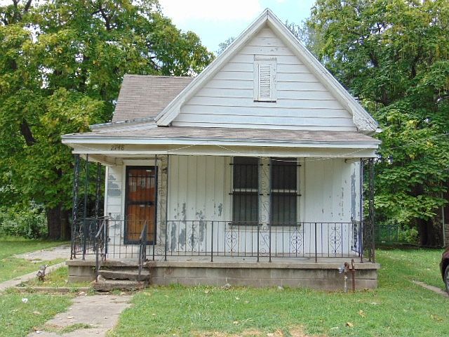 1st image of 2748 N 22nd St