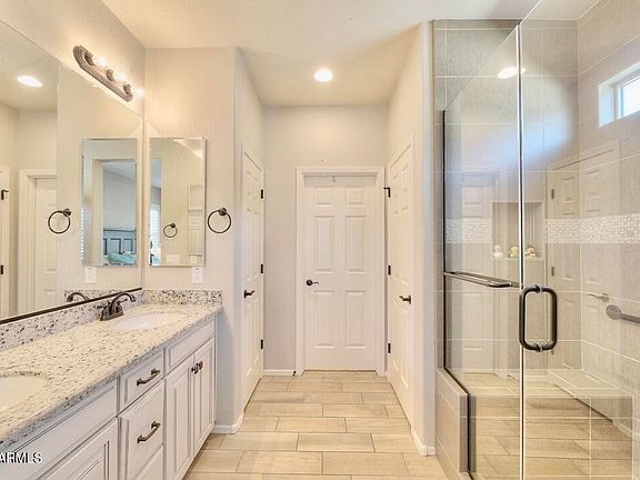 5th image of 17854 W Silver Fox Way