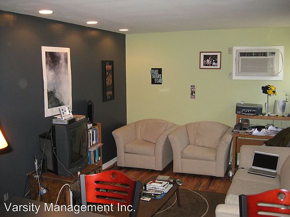 5th image of 1015 Vaughn St APT 01