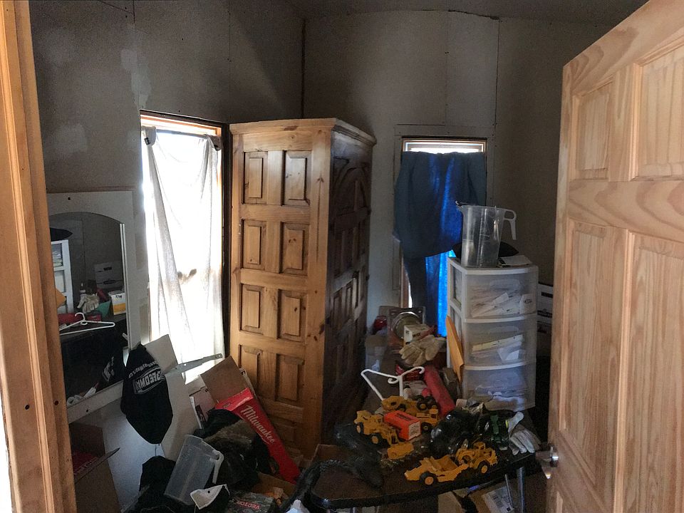 1st image of 350 Clark St