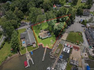 7 W Cove Rd, Greenwood Lake, NY 10925