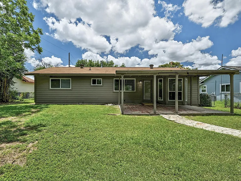 8527 Maine Dr — Photo 21