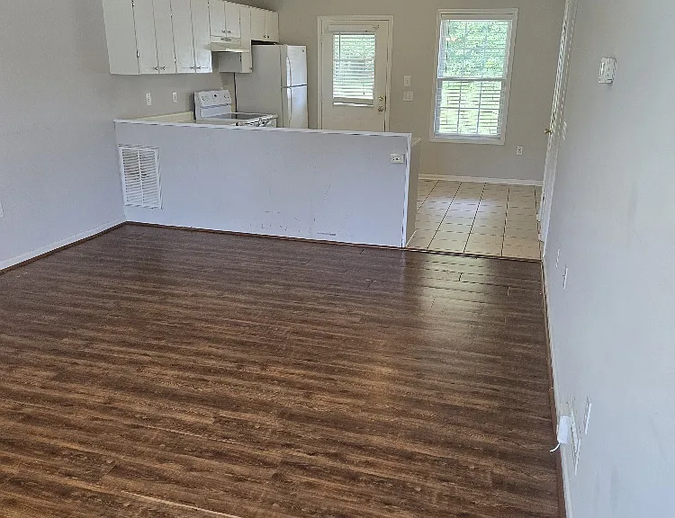 2103B Easley Hwy — Photo 5