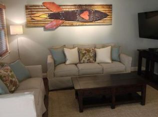 815 3rd St APT 4, Santa Monica, CA 90403