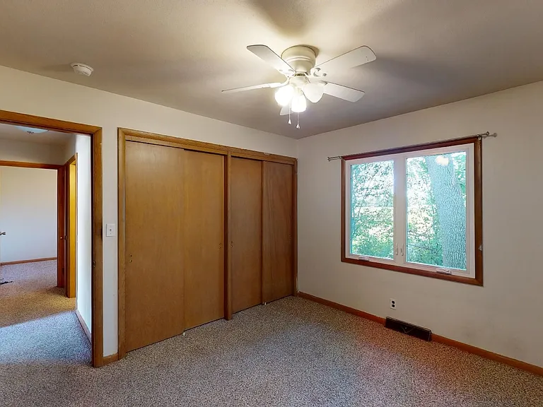 713 Stanton Ave — Photo 8