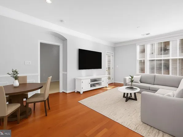 7 Granite Pl Unit 215, Gaithersburg, MD 20878