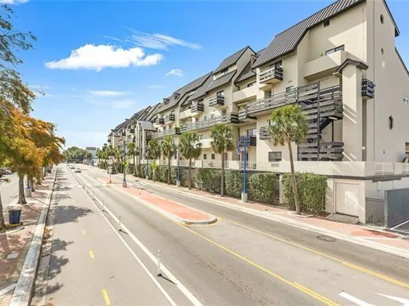 7300 Lakeshore Dr APT 6, New Orleans, LA 70124