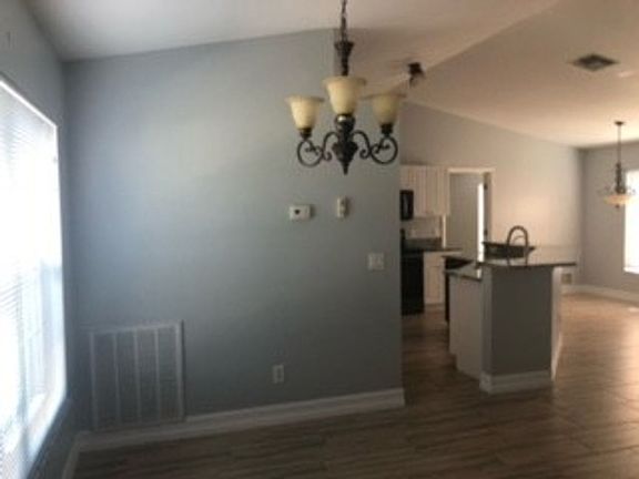 5th image of 218 NW 3rd Ave