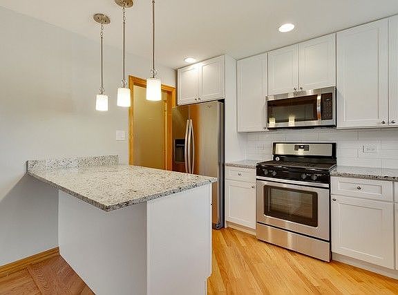 3rd image of 1701 Ferndale Ave