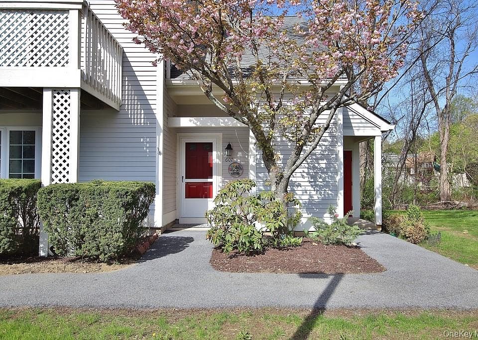 1st image of 607 Chestnut Drive